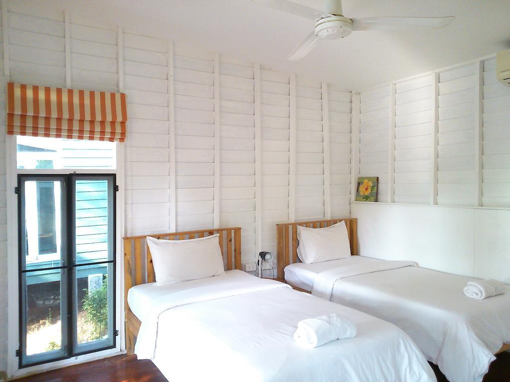 Sunshine Inn Resort Khao Lak Zimmer foto