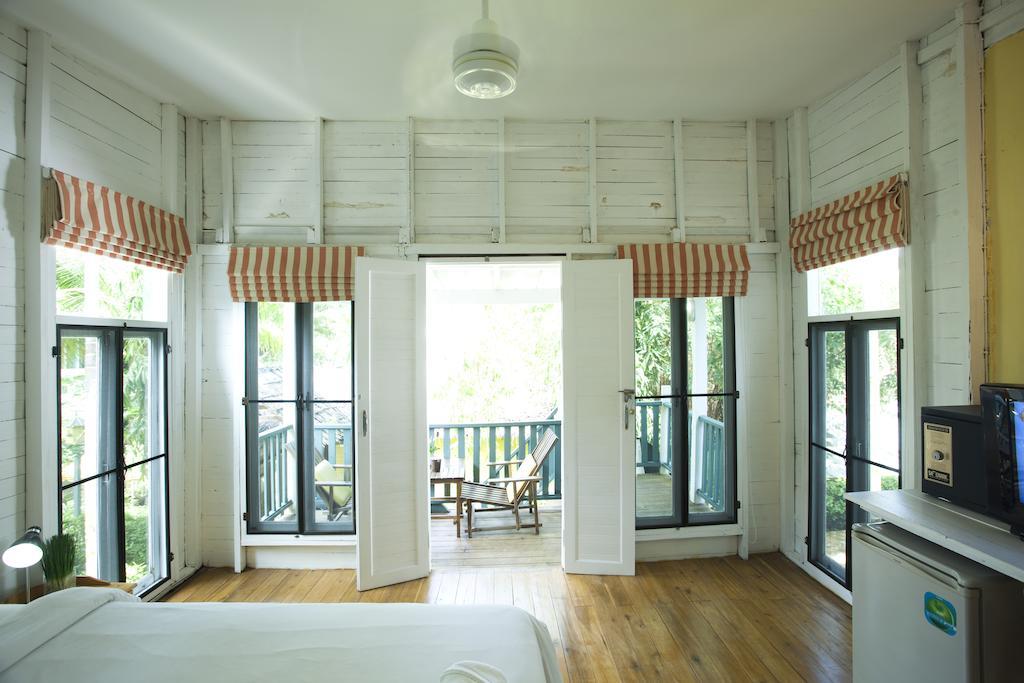 Sunshine Inn Resort Khao Lak Zimmer foto